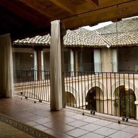 Ξενοδοχείο Hotel Valle Del Ambroz 4*