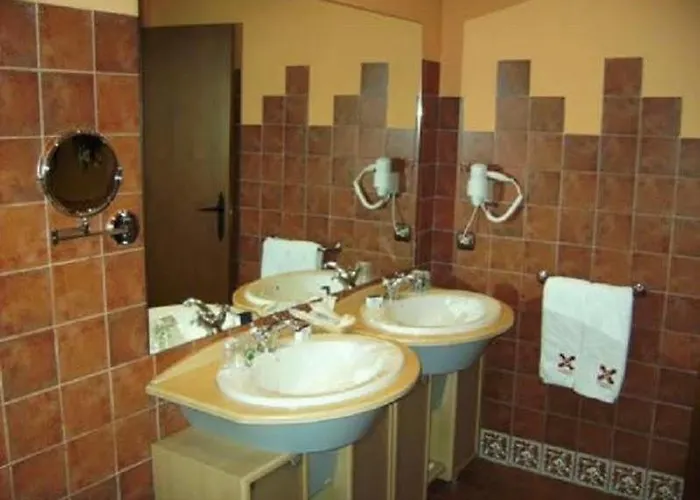 Hotel Valle Del Ambroz